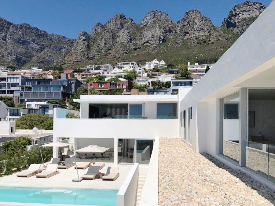 To Let 8 Bedroom Property for Rent in Bakoven Western Cape
